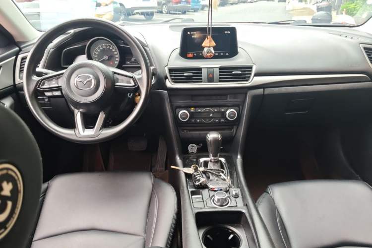Used Mazda 3 Axela 2017 Sedan 1.5L Automatic Luxury Model Emission Standard China V Center Console