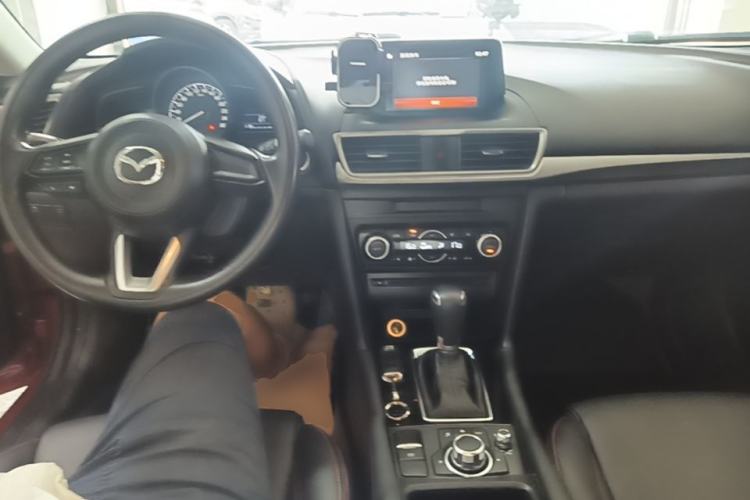 Used Mazda 3 Axela 2017 Sedan 1.5L Automatic Luxury Model Emission Standard China V Center Console