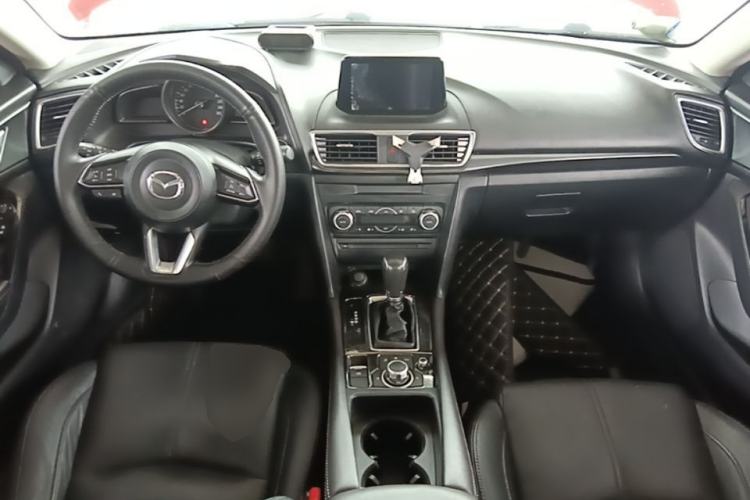 Used Mazda 3 Axela 2017 Sedan 2.0L Automatic Prestige Model China V Standard Center Console