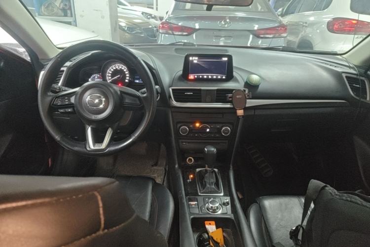 Used Mazda 3 Axela 2017 Sedan 1.5L Automatic Luxury Model Emission Standard China V Center Console