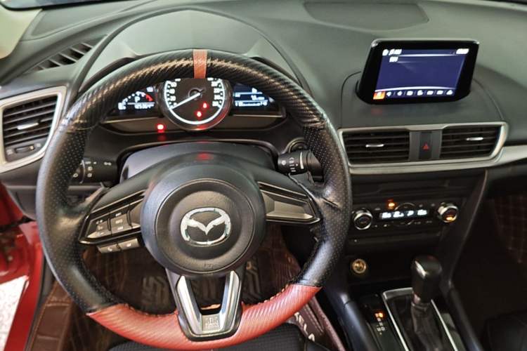 Used Mazda 3 Axela 2017 Sedan 1.5L Automatic Luxury Model Emission Standard China V Center Console