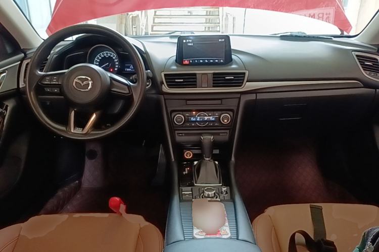 Used Mazda 3 Axela 2017 Sedan 1.5L Automatic Luxury Model Emission Standard China V Center Console