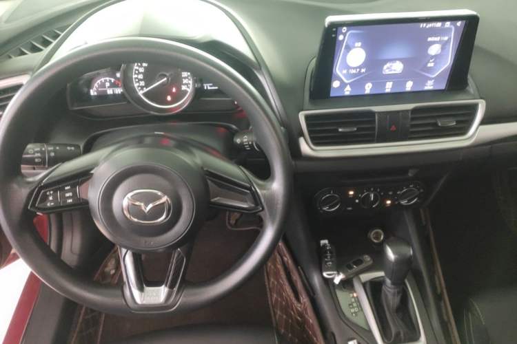 Used Mazda 3 Axela 2017 Sedan 1.5L Automatic Comfort Model Emission Standard China V Center Console
