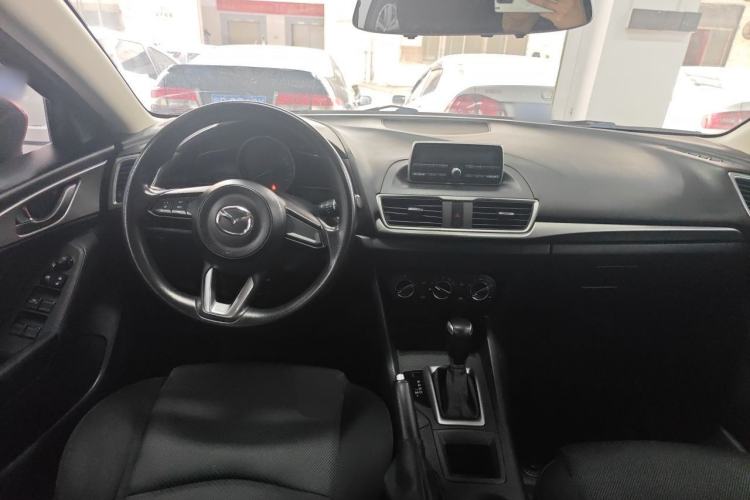 Used Mazda 3 Axela 2017 Sedan 1.5L Automatic Comfort Model Emission Standard China V Center Console