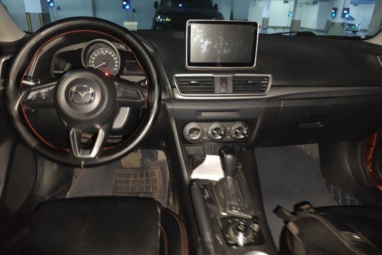 Used Mazda 3 Axela 2017 Sedan 1.5L Automatic Comfort Model Emission Standard China V Center Console