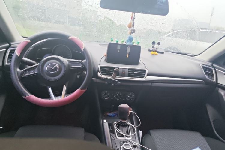 Used Mazda 3 Axela 2017 Sedan 1.5L Automatic Comfort Model Emission Standard China V Center Console