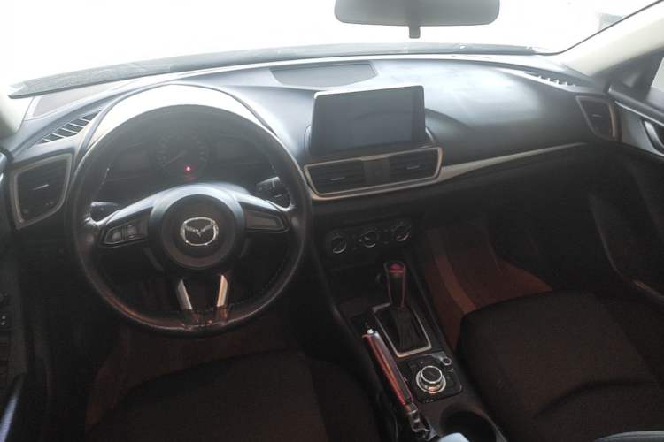 Used Mazda 3 Axela 2017 Sedan 1.5L Automatic Comfort Model Emission Standard China V Center Console
