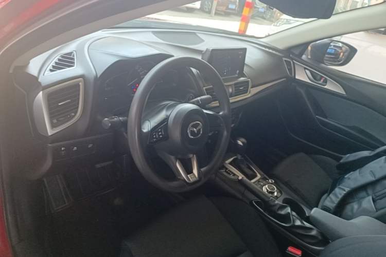 Used Mazda 3 Axela 2017 Sedan 1.5L Automatic Comfort Model Emission Standard China V Center Console