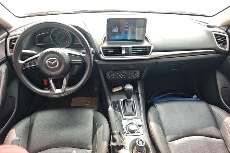 Used Mazda 3 Axela 2017 Sedan 1.5L Automatic Comfort Model Emission Standard China V Center Console