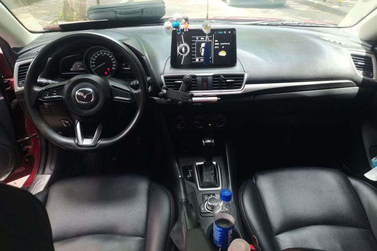 Used Mazda 3 Axela 2017 Sedan 1.5L Automatic Comfort Model Emission Standard China V Center Console