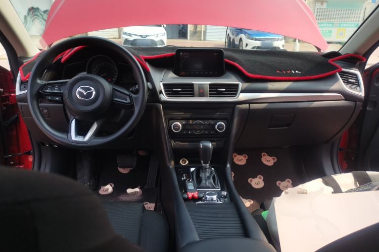 Used Mazda 3 Axela 2017 Sedan 1.5L Automatic Luxury Model Emission Standard China V Center Console