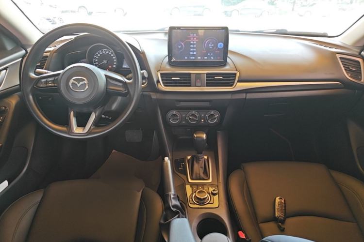 Used Mazda 3 Axela 2017 Sedan 1.5L Automatic Comfort Model Emission Standard China V Center Console