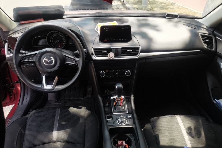 Used Mazda 3 Axela 2017 Sedan 1.5L Automatic Luxury Model Emission Standard China V Center Console