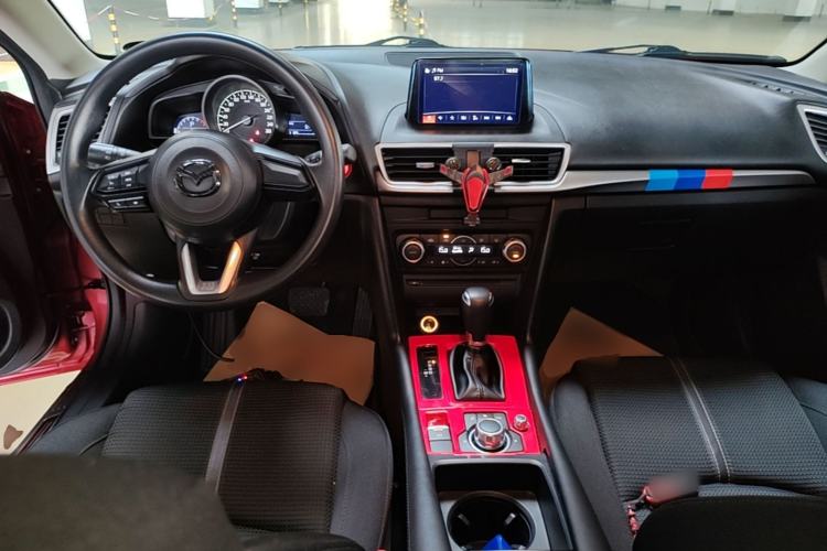 Used Mazda 3 Axela 2017 Sedan 1.5L Automatic Luxury Model Emission Standard China V Center Console