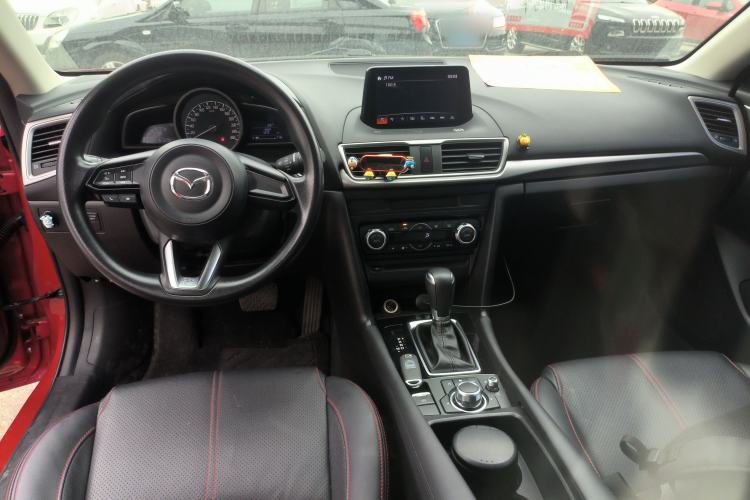 Used Mazda 3 Axela 2017 Hatchback 1.5L Automatic Luxury Model Emission Standard China V Center Console