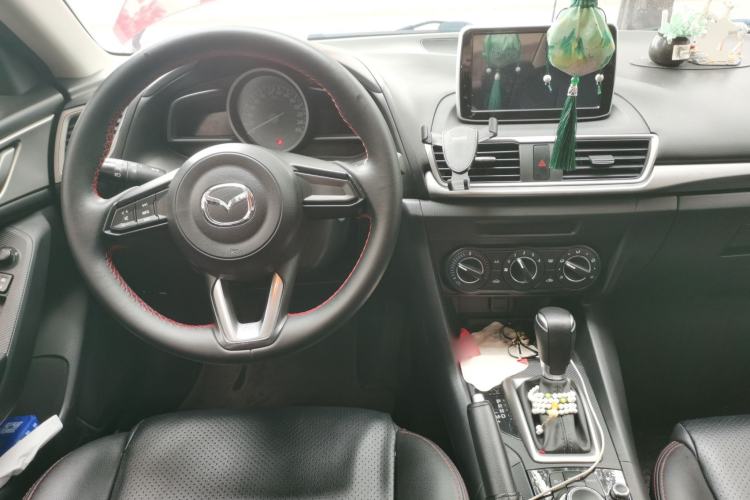 Used Mazda 3 Axela 2017 Sedan 1.5L Automatic Luxury Model Emission Standard China V Center Console