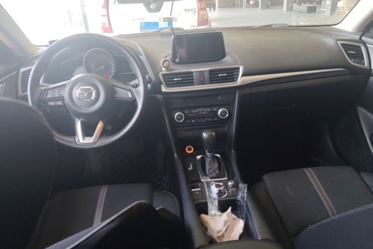 Used Mazda 3 Axela 2017 Sedan 1.5L Automatic Luxury Model Emission Standard China V Center Console