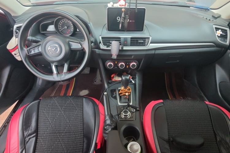 Used Mazda 3 Axela 2017 Sedan 1.5L Automatic Comfort Model Emission Standard China V Center Console