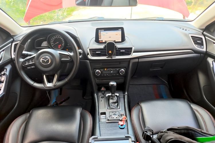 Used Mazda 3 Axela 2017 Sedan 1.5L Automatic Luxury Model Emission Standard China V Center Console