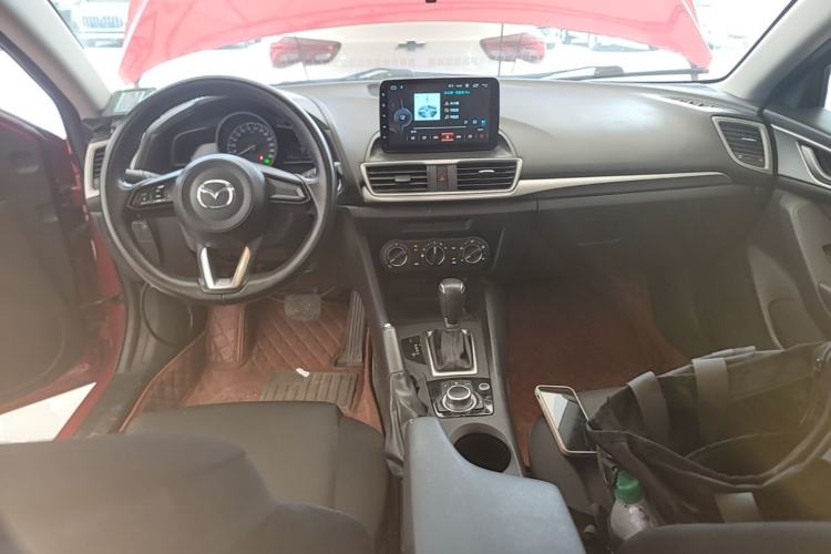 Used Mazda 3 Axela 2017 Sedan 1.5L Automatic Comfort Model Emission Standard China V Center Console