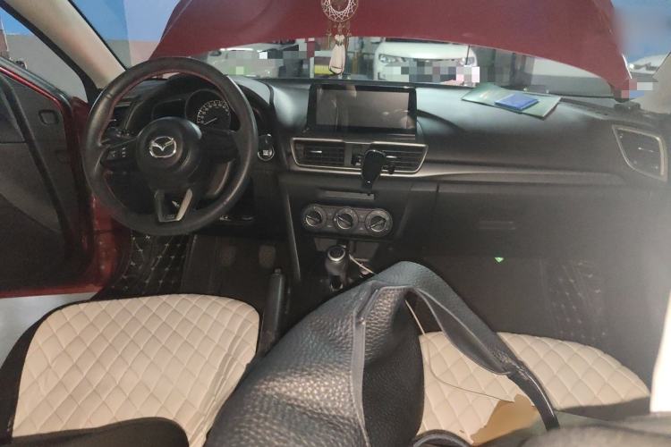Used Mazda 3 Axela 2017 Sedan 1.5L Manual Comfort Model Emission Standard China V Center Console