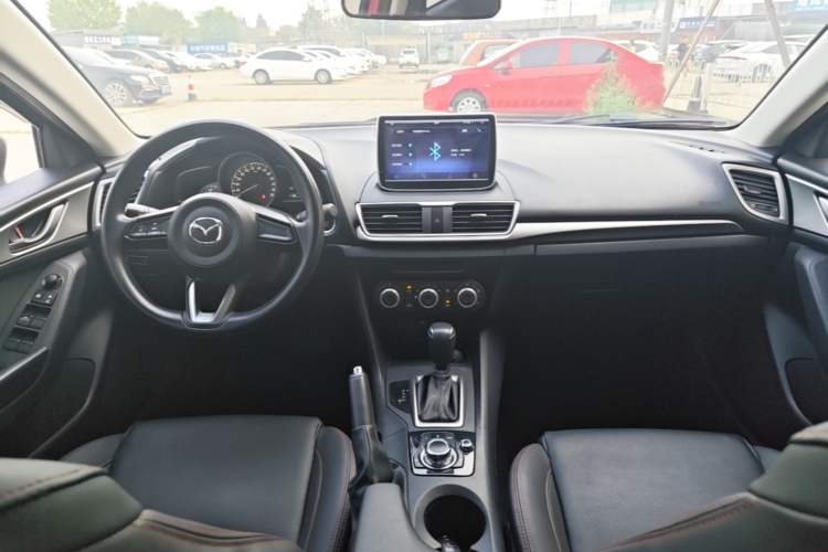 Used Mazda 3 Axela 2017 Sedan 1.5L Automatic Comfort Model Emission Standard China V Center Console