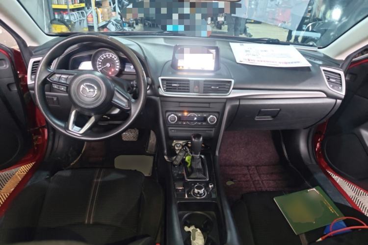 Used Mazda 3 Axela 2017 Sedan 1.5L Automatic Luxury Model Emission Standard China V Center Console