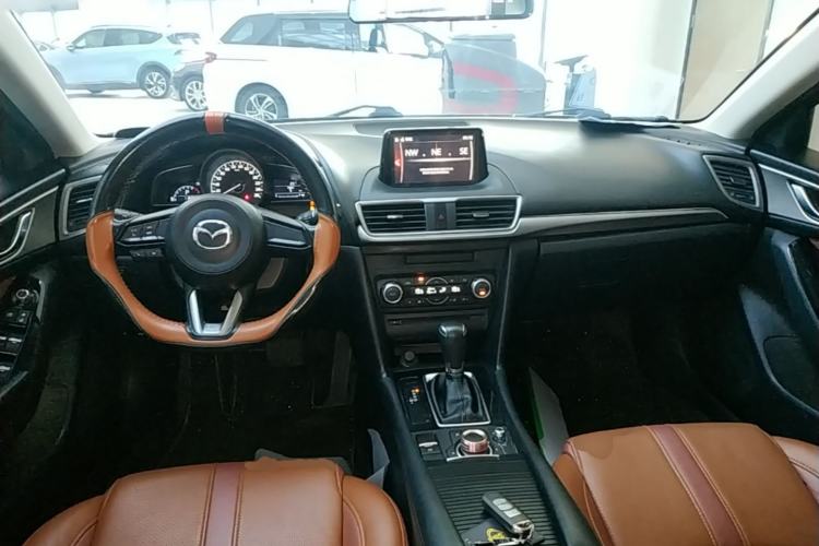 Used Mazda 3 Axela 2017 Sedan 1.5L Automatic Luxury Model Emission Standard China V Center Console