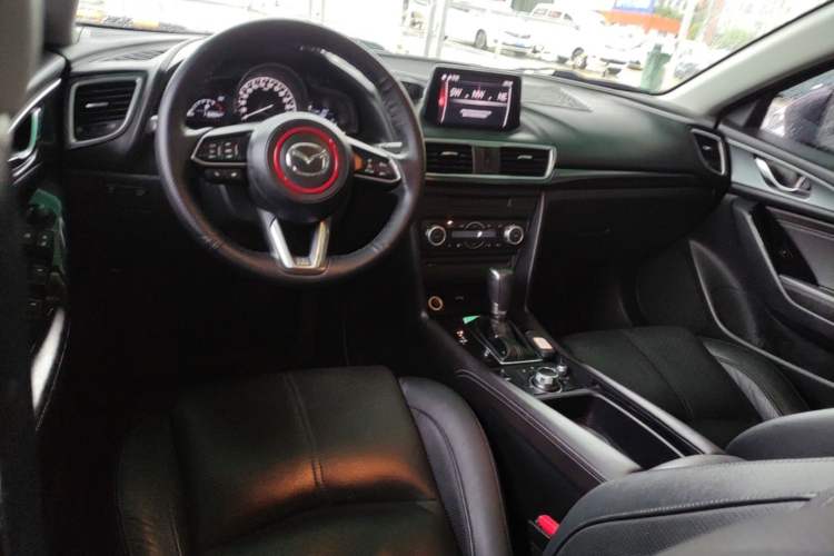 Used Mazda 3 Axela 2017 Sedan 2.0L Automatic Prestige Model China V Standard Center Console