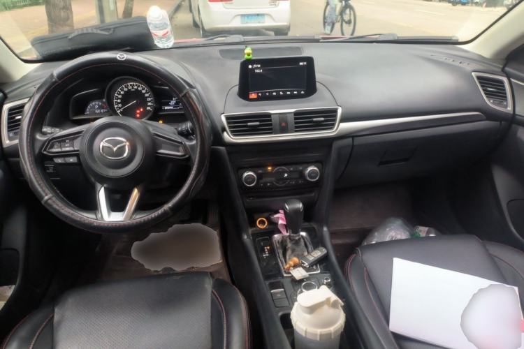 Used Mazda 3 Axela 2017 Sedan 1.5L Automatic Luxury Model Emission Standard China V Center Console