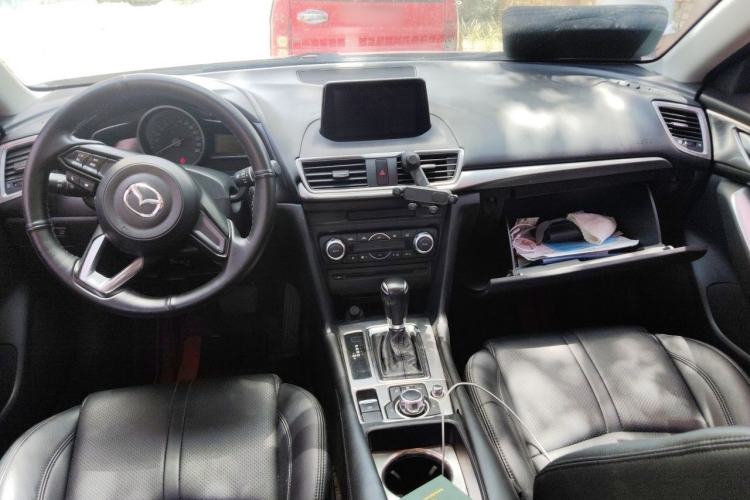 Used Mazda 3 Axela 2017 Sedan 1.5L Automatic Luxury Model Emission Standard China V Center Console