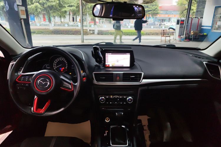 Used Mazda 3 Axela 2017 Sedan 1.5L Automatic Luxury Model Emission Standard China V Center Console