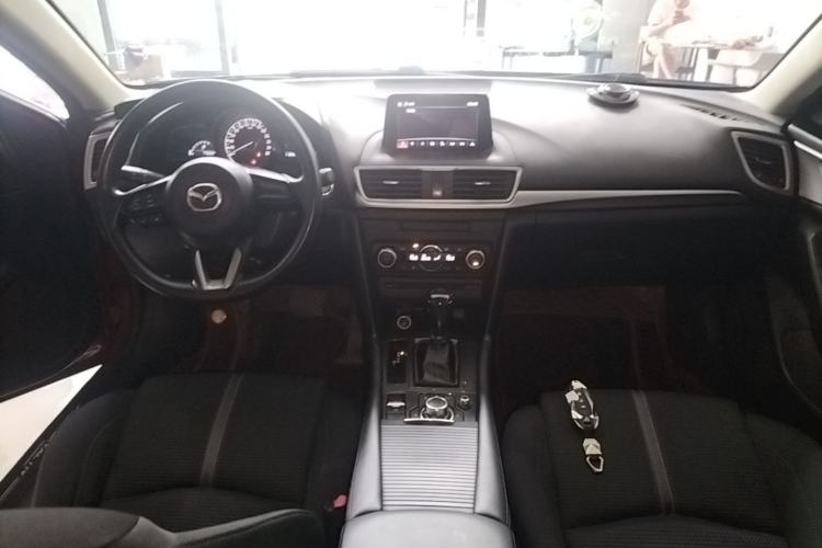 Used Mazda 3 Axela 2017 Sedan 1.5L Automatic Luxury Model Emission Standard China V Center Console