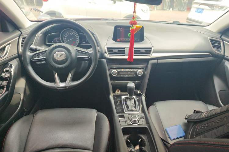 Used Mazda 3 Axela 2017 Sedan 1.5L Automatic Luxury Model Emission Standard China V Center Console