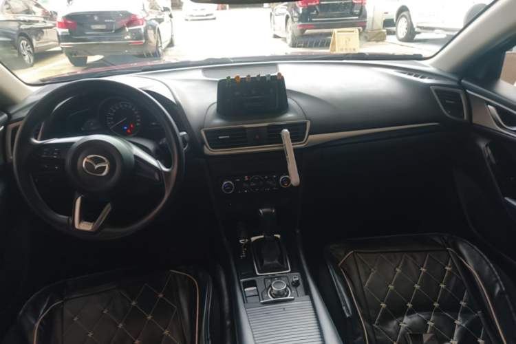 Used Mazda 3 Axela 2017 Sedan 1.5L Automatic Luxury Model Emission Standard China V Center Console
