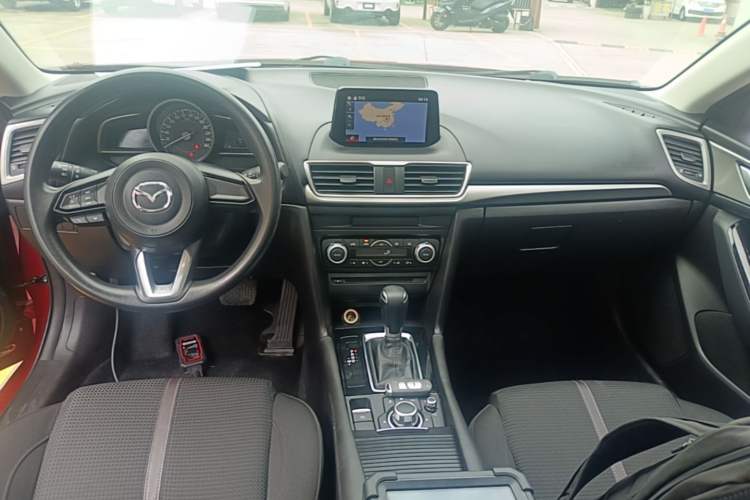 Used Mazda 3 Axela 2017 Sedan 1.5L Automatic Luxury Model Emission Standard China V Center Console