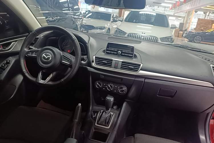 Used Mazda 3 Axela 2017 Sedan 1.5L Automatic Comfort Model Emission Standard China V Center Console