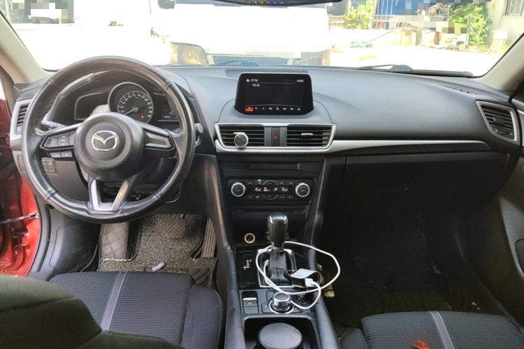 Used Mazda 3 Axela 2017 Sedan 1.5L Automatic Luxury Model Emission Standard China V Center Console