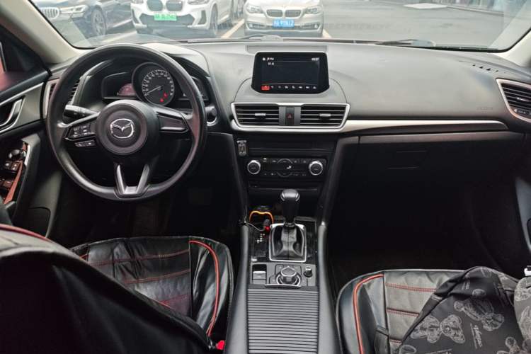 Used Mazda 3 Axela 2017 Sedan 1.5L Automatic Luxury Model Emission Standard China V Center Console