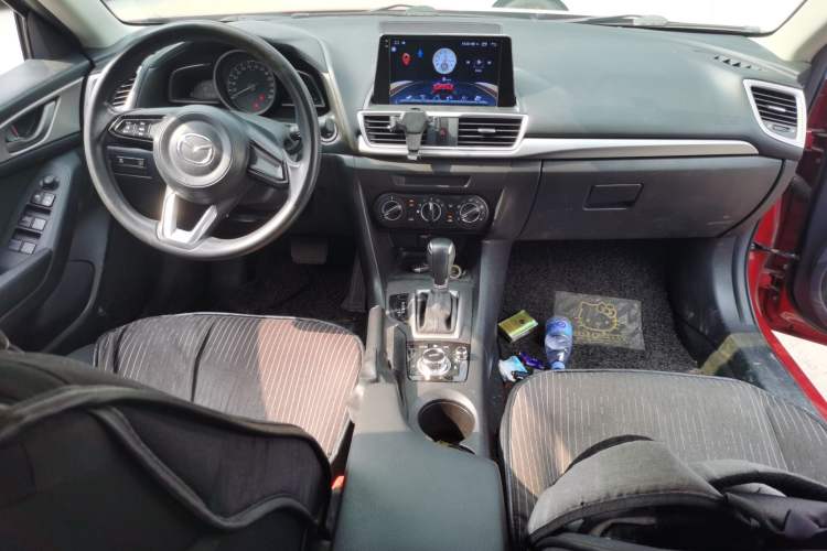 Used Mazda 3 Axela 2017 Sedan 1.5L Automatic Comfort Model Emission Standard China V Center Console