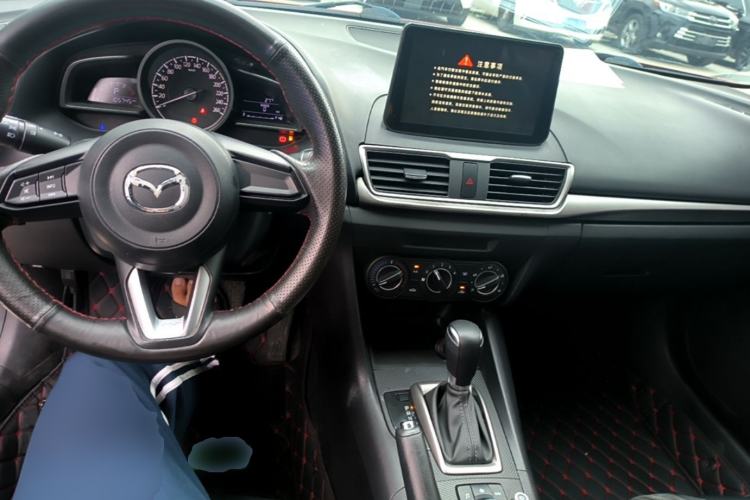 Used Mazda 3 Axela 2017 Hatchback 1.5L Automatic Comfort Model Emission Standard China V Center Console