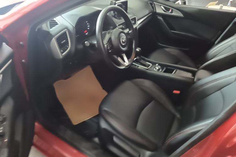 Used Mazda 3 Axela 2017 Sedan 1.5L Automatic Luxury Model Emission Standard China V Driver Seat