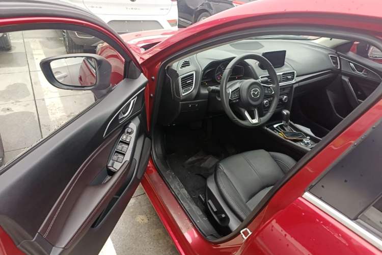 Used Mazda 3 Axela 2017 Sedan 2.0L Automatic Prestige Model China V Standard Driver Seat