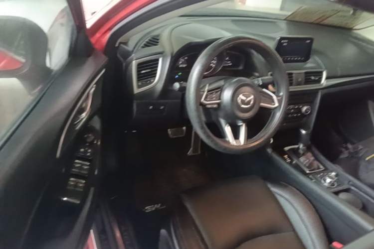 Used Mazda 3 Axela 2017 Sedan 1.5L Automatic Luxury Model Emission Standard China V Driver Seat