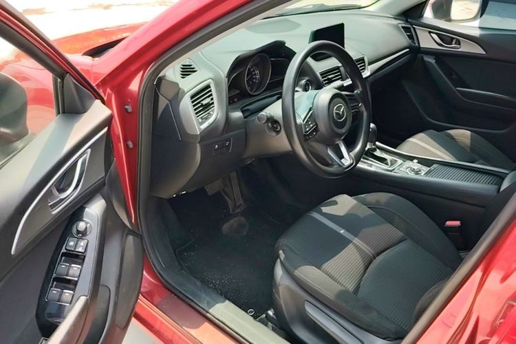 Used Mazda 3 Axela 2017 Sedan 1.5L Automatic Luxury Model Emission Standard China V Driver Seat