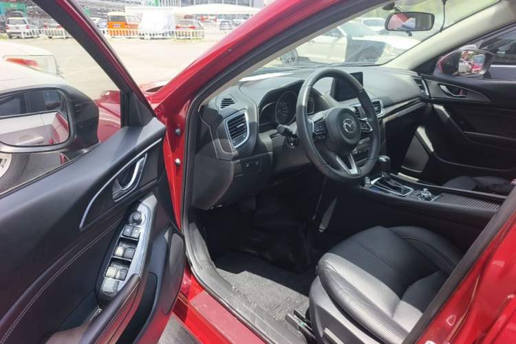 Used Mazda 3 Axela 2017 Sedan 2.0L Automatic Prestige Model China V Standard Driver Seat