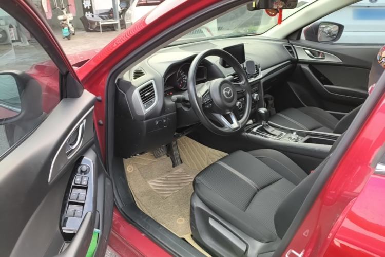Used Mazda 3 Axela 2017 Sedan 1.5L Automatic Luxury Model Emission Standard China V Driver Seat