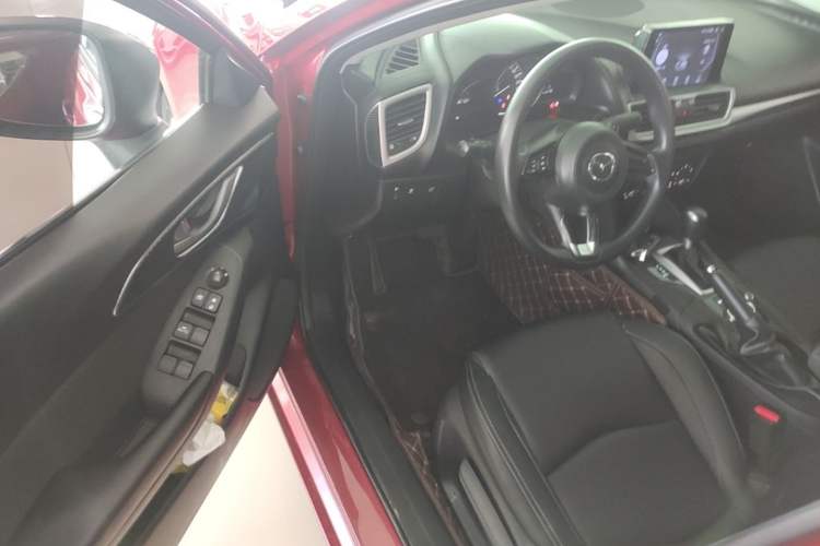 Used Mazda 3 Axela 2017 Sedan 1.5L Automatic Comfort Model Emission Standard China V Driver Seat
