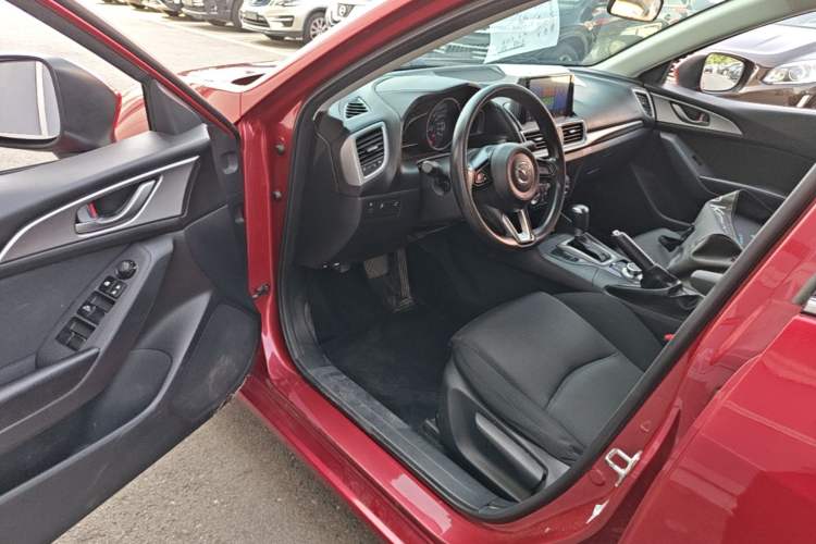 Used Mazda 3 Axela 2017 Sedan 1.5L Automatic Comfort Model Emission Standard China V Driver Seat