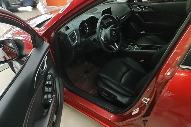 Used Mazda 3 Axela 2017 Sedan 2.0L Automatic Prestige Model China V Standard Driver Seat